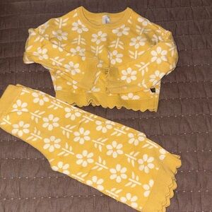 Modern moments Yellow Floral Knit Sweater and Pants Set